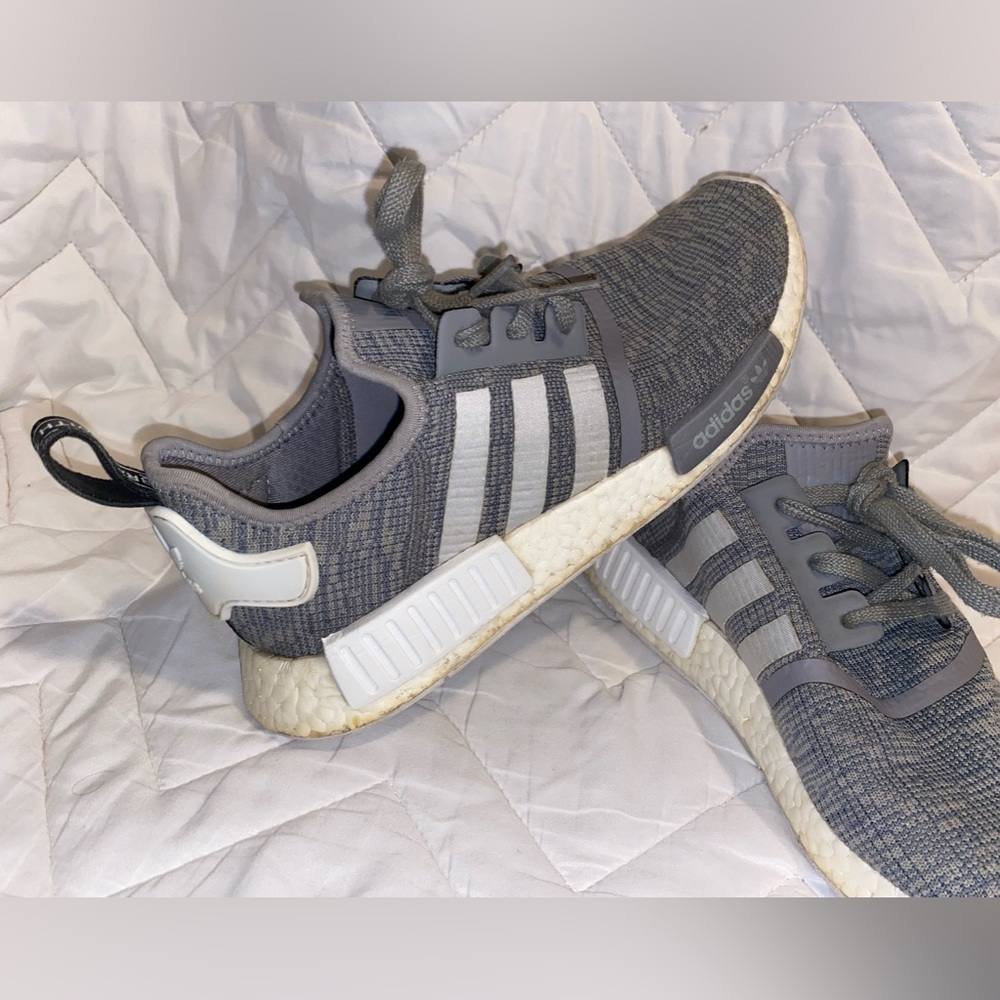 Size 9.5 - adidas NMD_R1 Glitch - BB2886